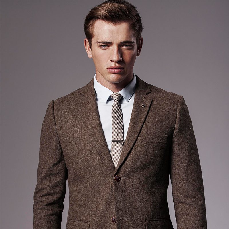 TOPMAN SUITING CORNERS